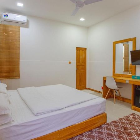 Alaika Maafushi Hotel Kültér fotó