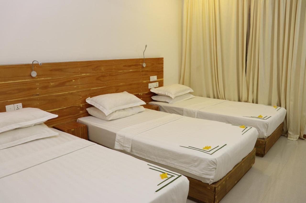 Alaika Maafushi Hotel Kültér fotó