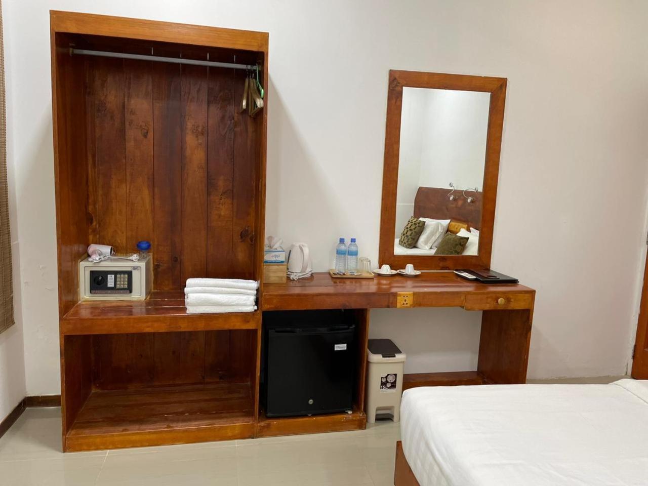 Alaika Maafushi Hotel Kültér fotó